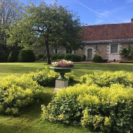 Le Manoir De Maucartier Bed & Breakfast Monnaie Bagian luar foto