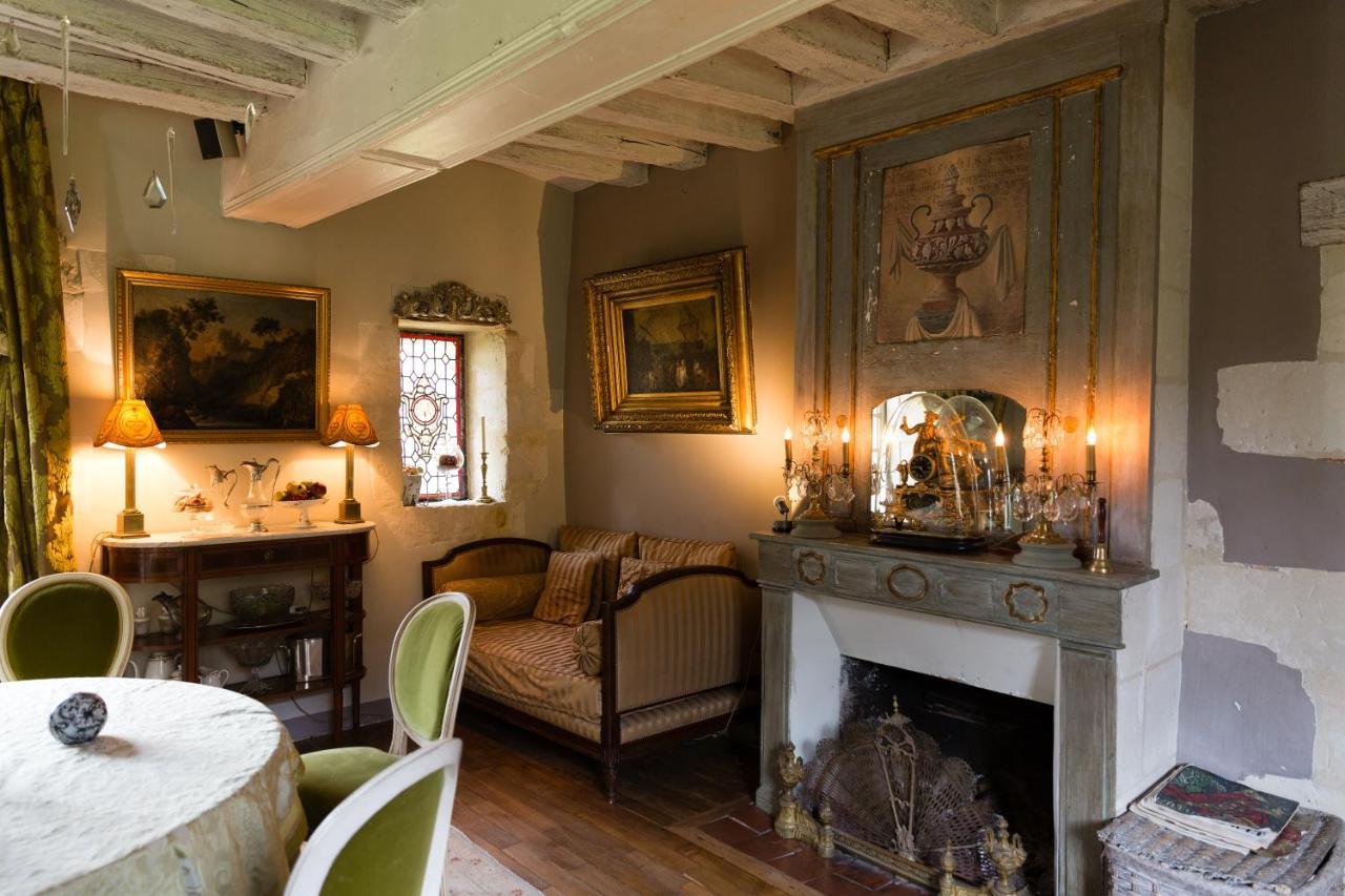 Le Manoir De Maucartier Bed & Breakfast Monnaie Bagian luar foto