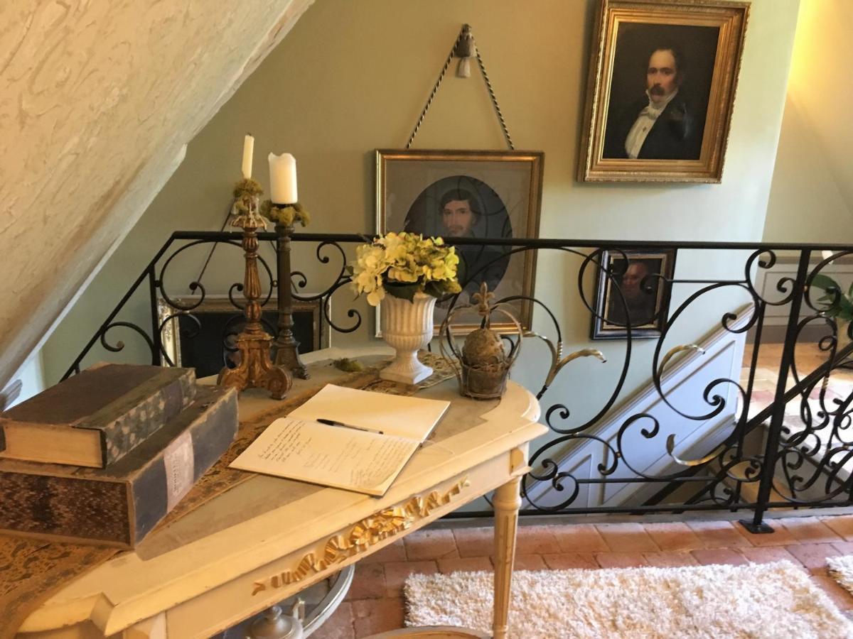 Le Manoir De Maucartier Bed & Breakfast Monnaie Bagian luar foto