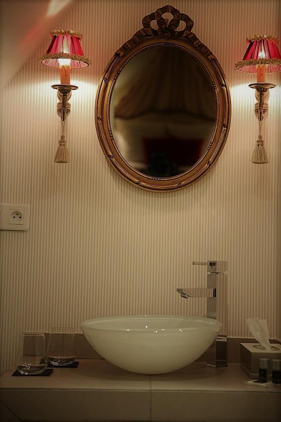 Le Manoir De Maucartier Bed & Breakfast Monnaie Ruang foto
