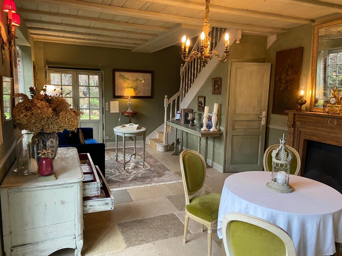 Le Manoir De Maucartier Bed & Breakfast Monnaie Bagian luar foto